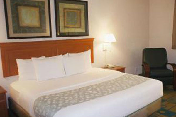 inside view of La Quinta Inn & Suites hotel room