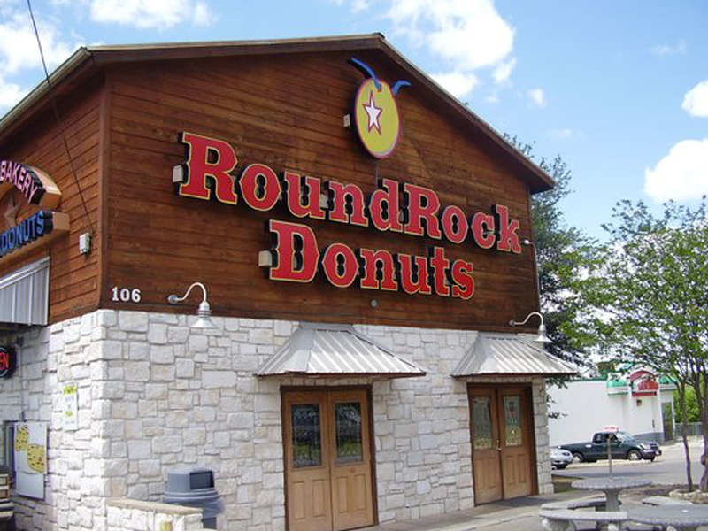 Round Rock Donuts Entrance
